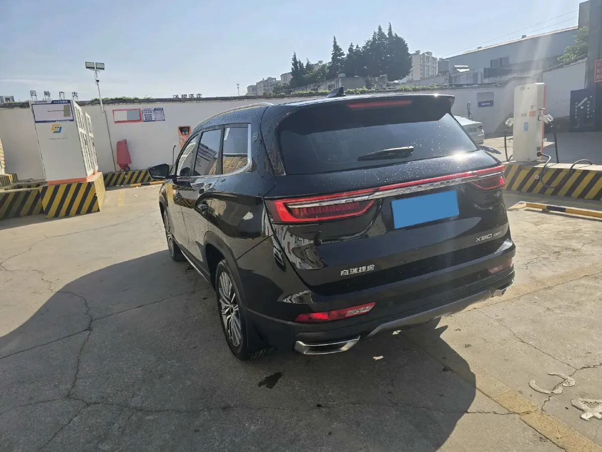 2024 Jetour X90 Plus 1.6T 197HP L4 7DCT,autocango,china used car exporter,china ev exporter,chinese used car exporter,chinese used ev exporter