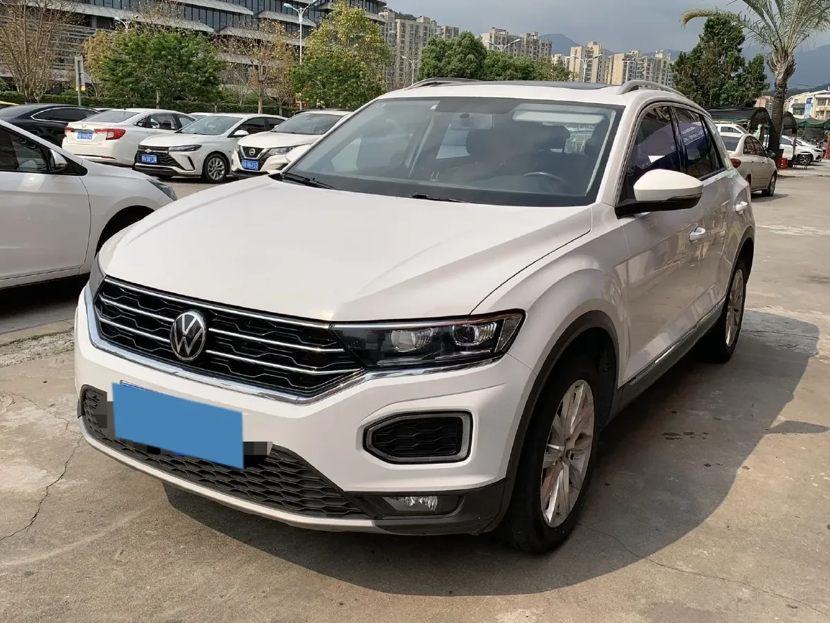 2022 Volkswagen T-Roc 1.4T 150HP L4 7DCT,autocango,china used car exporter,china ev exporter,chinese used car exporter,chinese used ev exporter