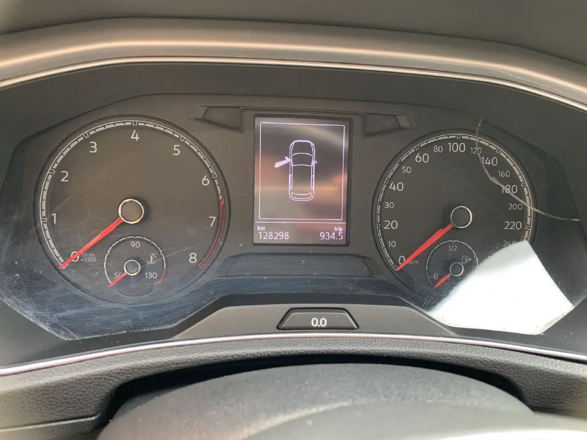 2022 Volkswagen T-Roc 1.4T 150HP L4 7DCT,autocango,china used car exporter,china ev exporter,chinese used car exporter,chinese used ev exporter