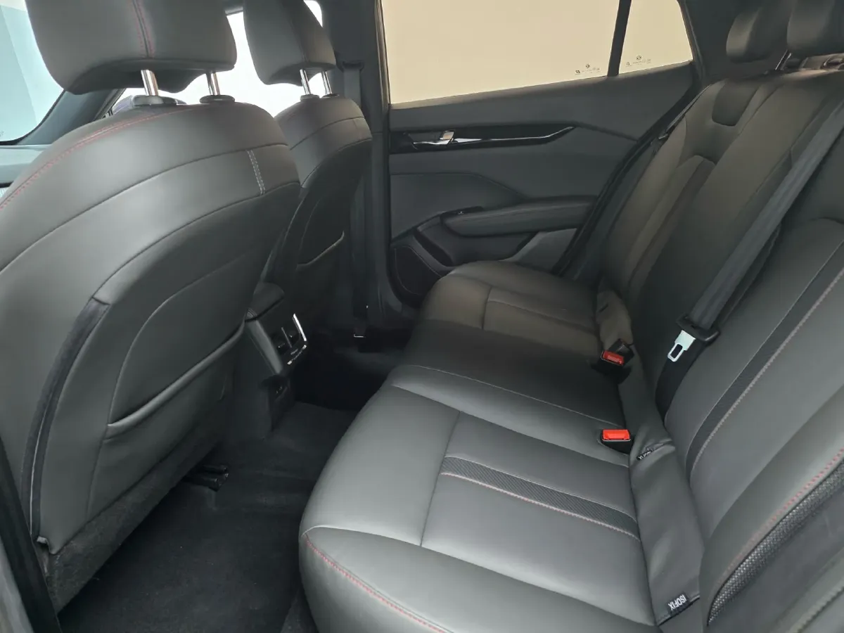 2020 DongFeng Aeolus YiXuan 1.5T 150HP L4 6DCT,autocango,china used car exporter,china ev exporter,chinese used car exporter,chinese used ev exporter