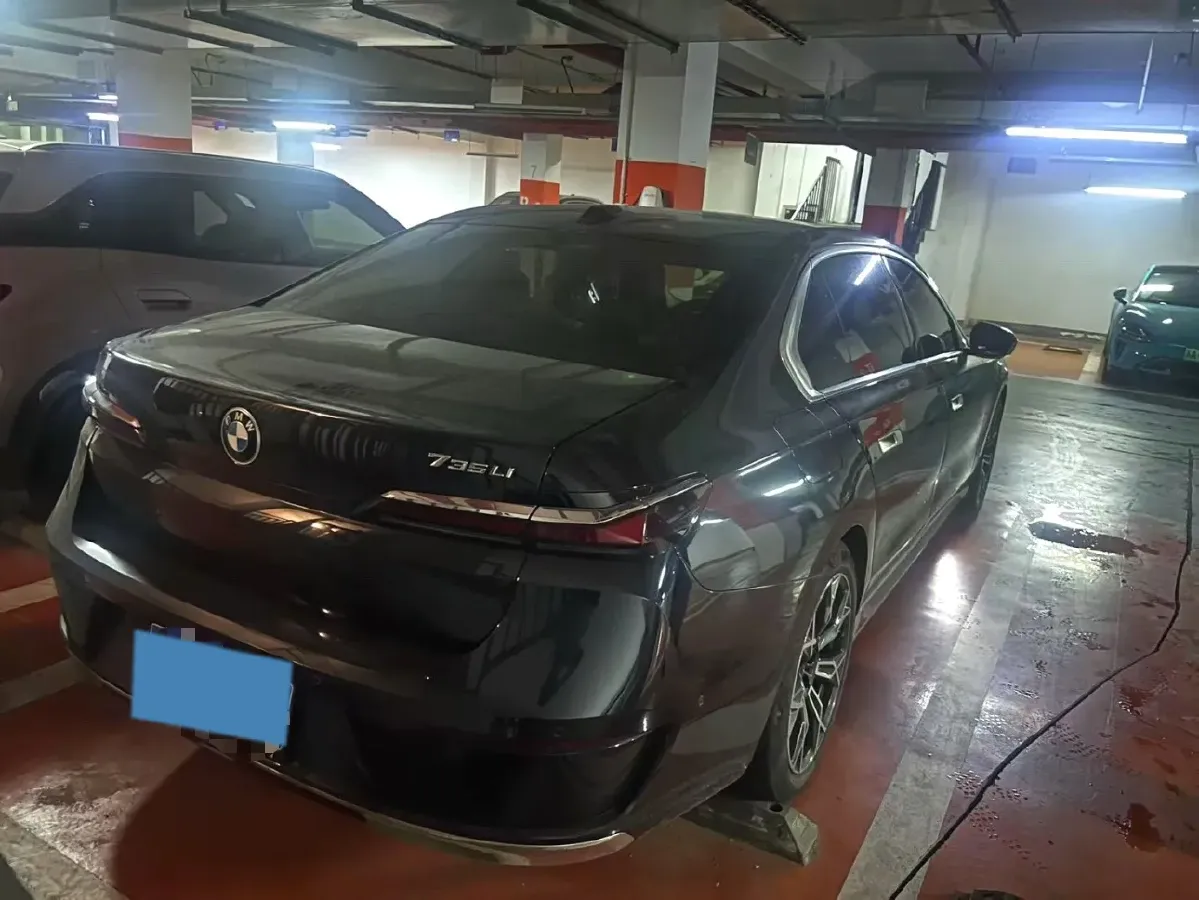 2023 BMW 7 Series 3.0T 272HP L6 8AT,autocango,china used car exporter,china ev exporter,chinese used car exporter,chinese used ev exporter