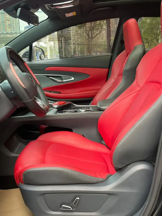 2020 ChangAn UNI-T 1.5T 180HP L4 7DCT,autocango,china used car exporter,china ev exporter,chinese used car exporter,chinese used ev exporter