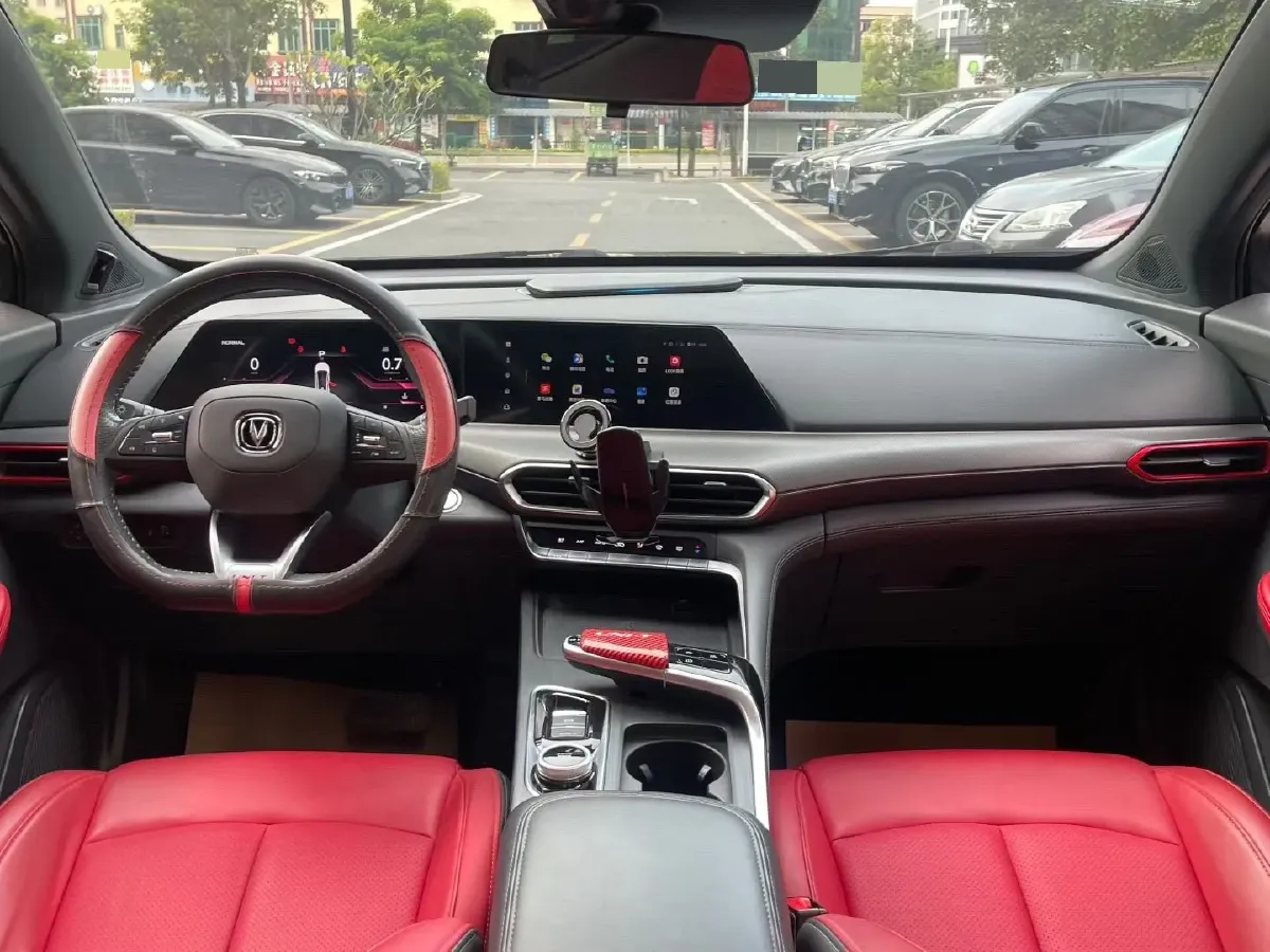 2020 ChangAn UNI-T 1.5T 180HP L4 7DCT,autocango,china used car exporter,china ev exporter,chinese used car exporter,chinese used ev exporter