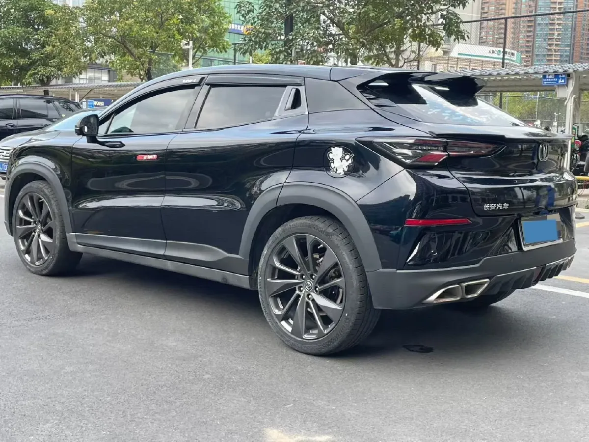 2020 ChangAn UNI-T 1.5T 180HP L4 7DCT,autocango,china used car exporter,china ev exporter,chinese used car exporter,chinese used ev exporter