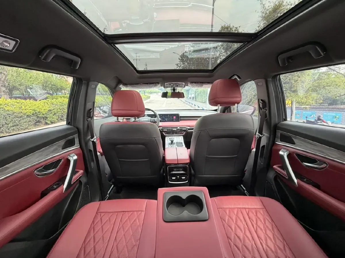 2023 Jetour X70 Plus 1.5T 156HP L4 6DCT,autocango,china used car exporter,china ev exporter,chinese used car exporter,chinese used ev exporter