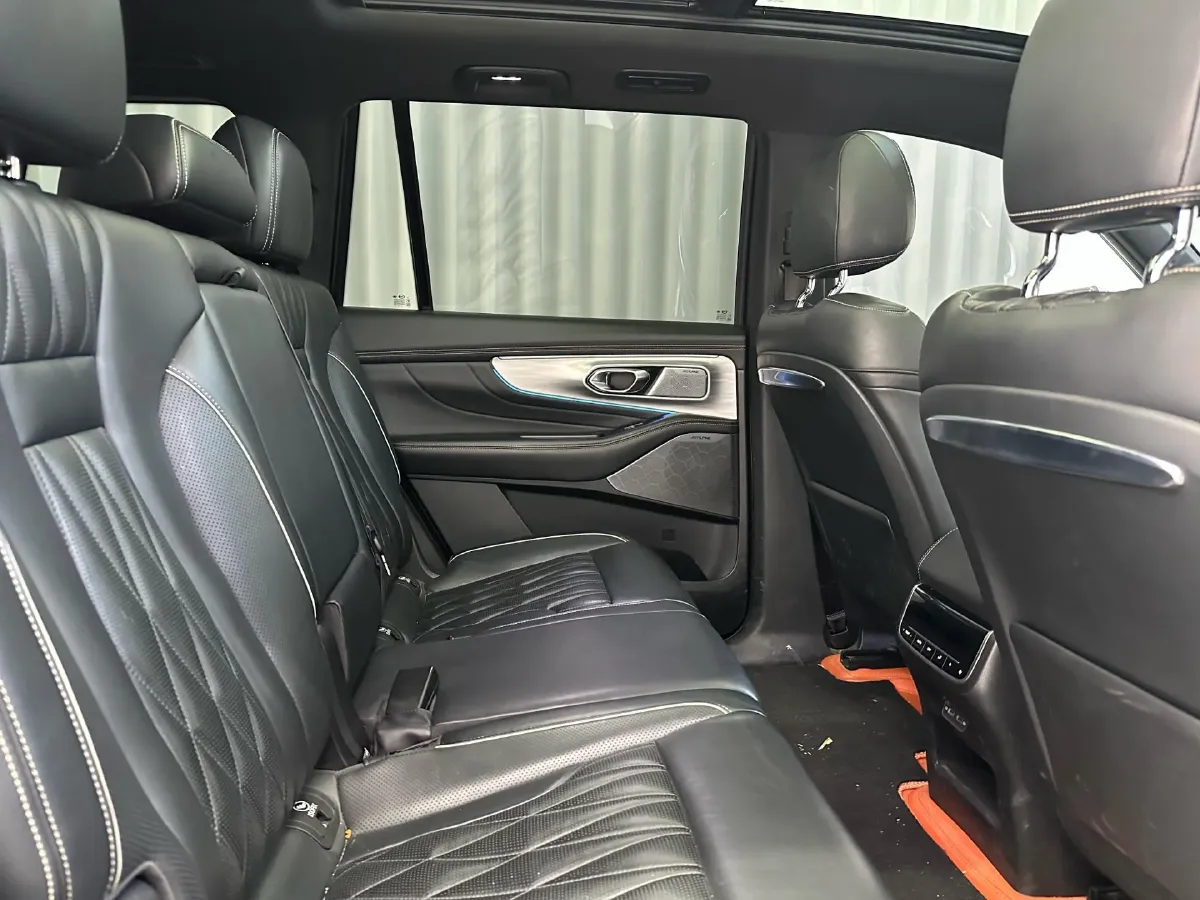 2022 GAC Trumpchi GS8 2.0T 252HP L4 8AT,autocango,china used car exporter,china ev exporter,chinese used car exporter,chinese used ev exporter