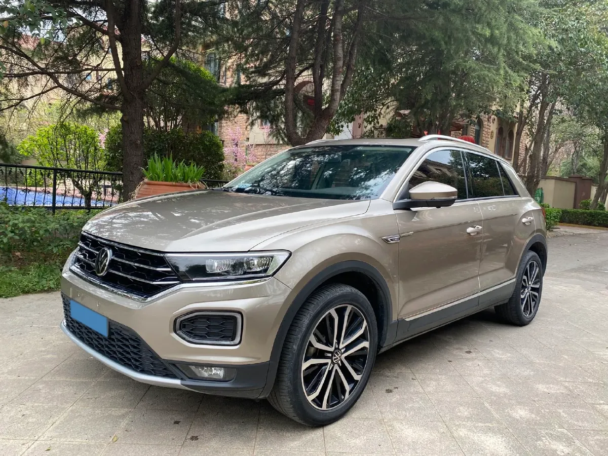 2021 Volkswagen T-Roc 1.4T 150HP L4 7DCT,autocango,china used car exporter,china ev exporter,chinese used car exporter,chinese used ev exporter