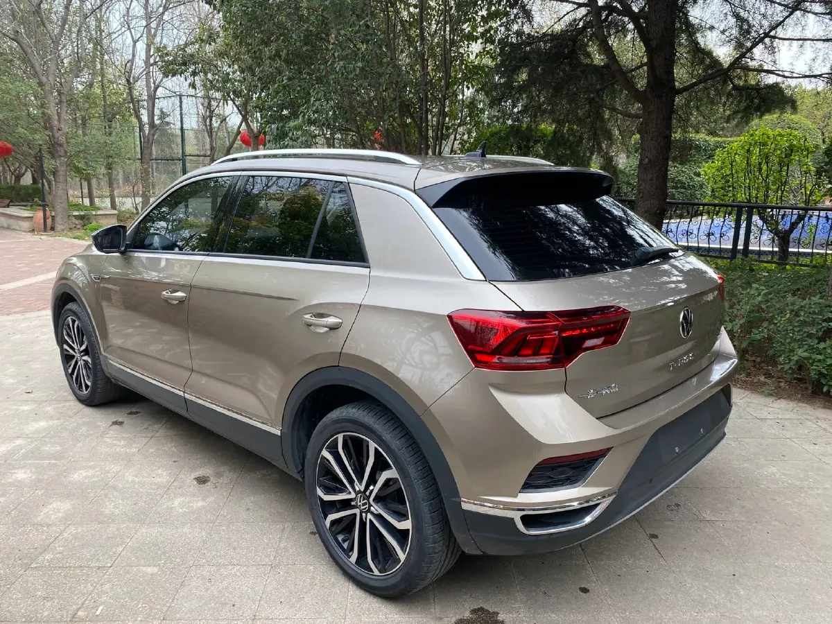 2021 Volkswagen T-Roc 1.4T 150HP L4 7DCT,autocango,china used car exporter,china ev exporter,chinese used car exporter,chinese used ev exporter