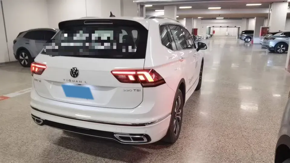2024 Volkswagen Tiguan L 2.0T 186HP L4 7DCT,autocango,china used car exporter,china ev exporter,chinese used car exporter,chinese used ev exporter