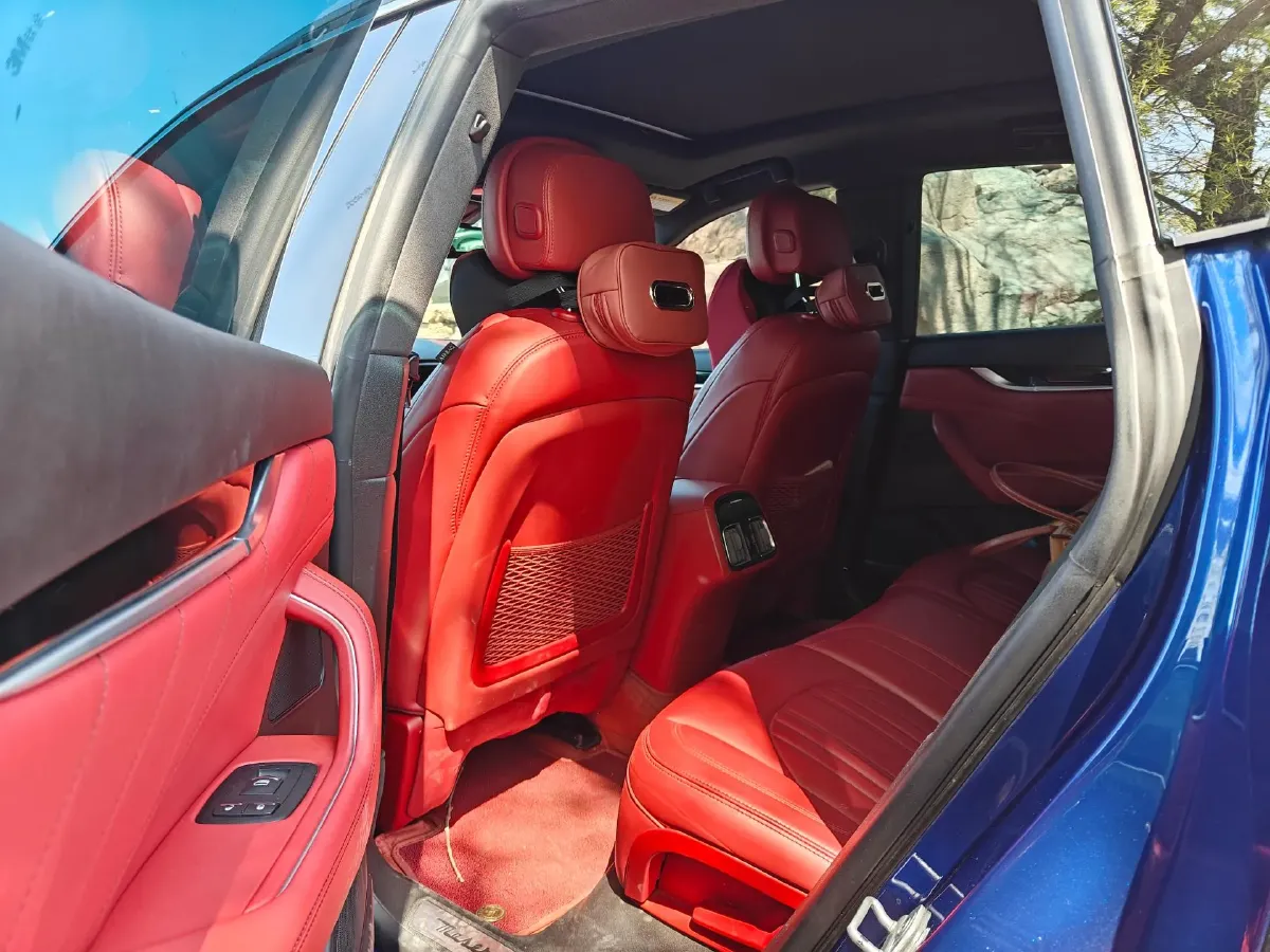 2019 Maserati Levante 3.0T 350HP V6 8AT,autocango,china used car exporter,china ev exporter,chinese used car exporter,chinese used ev exporter