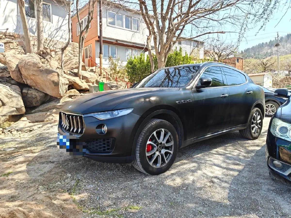 2019 Maserati Levante 3.0T 350HP V6 8AT,autocango,china used car exporter,china ev exporter,chinese used car exporter,chinese used ev exporter
