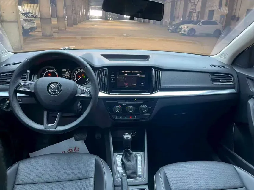 2020 Skoda Kamiq 1.5L 112HP L4 6AT,autocango,china used car exporter,china ev exporter,chinese used car exporter,chinese used ev exporter