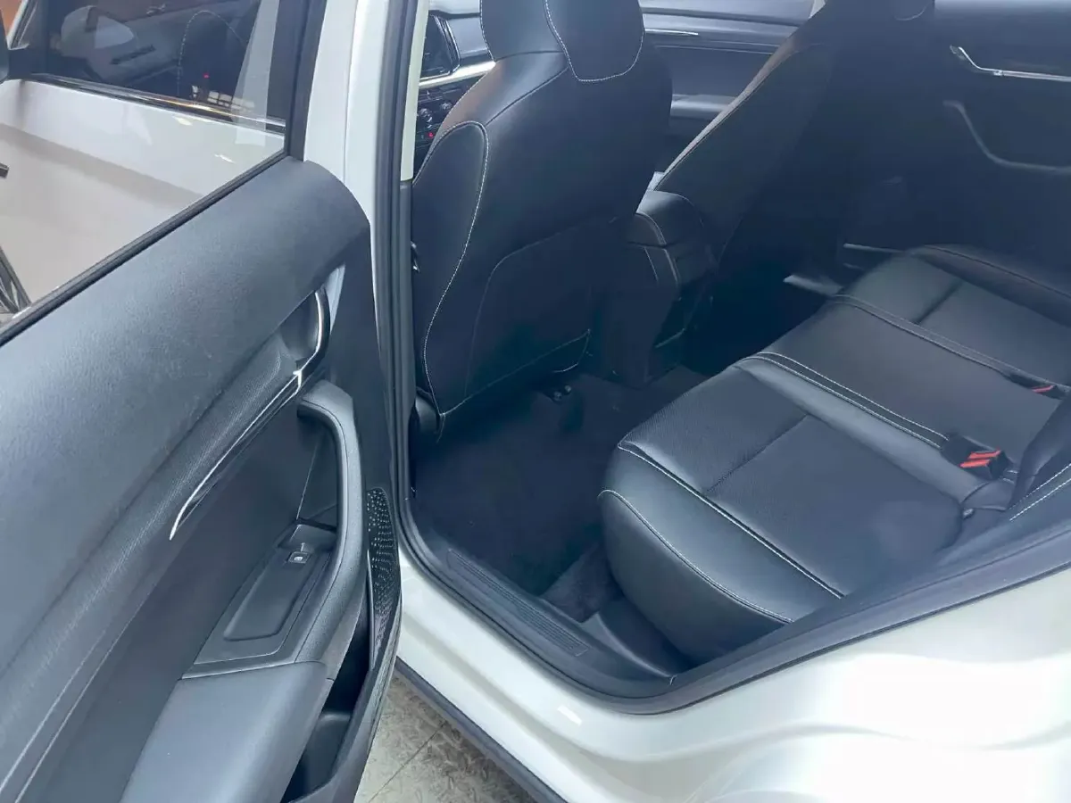 2020 Skoda Kamiq 1.5L 112HP L4 6AT,autocango,china used car exporter,china ev exporter,chinese used car exporter,chinese used ev exporter