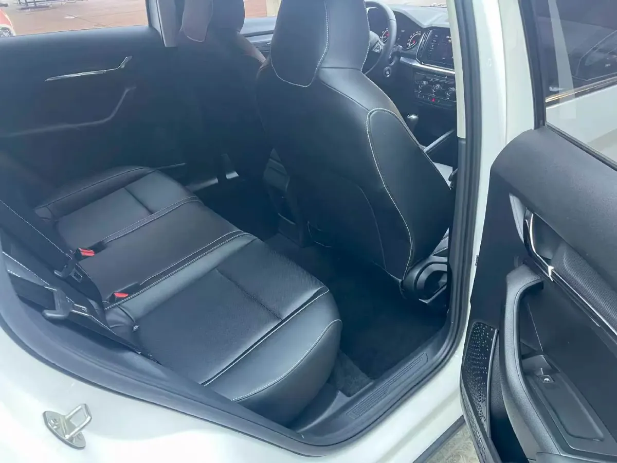 2020 Skoda Kamiq 1.5L 112HP L4 6AT,autocango,china used car exporter,china ev exporter,chinese used car exporter,chinese used ev exporter