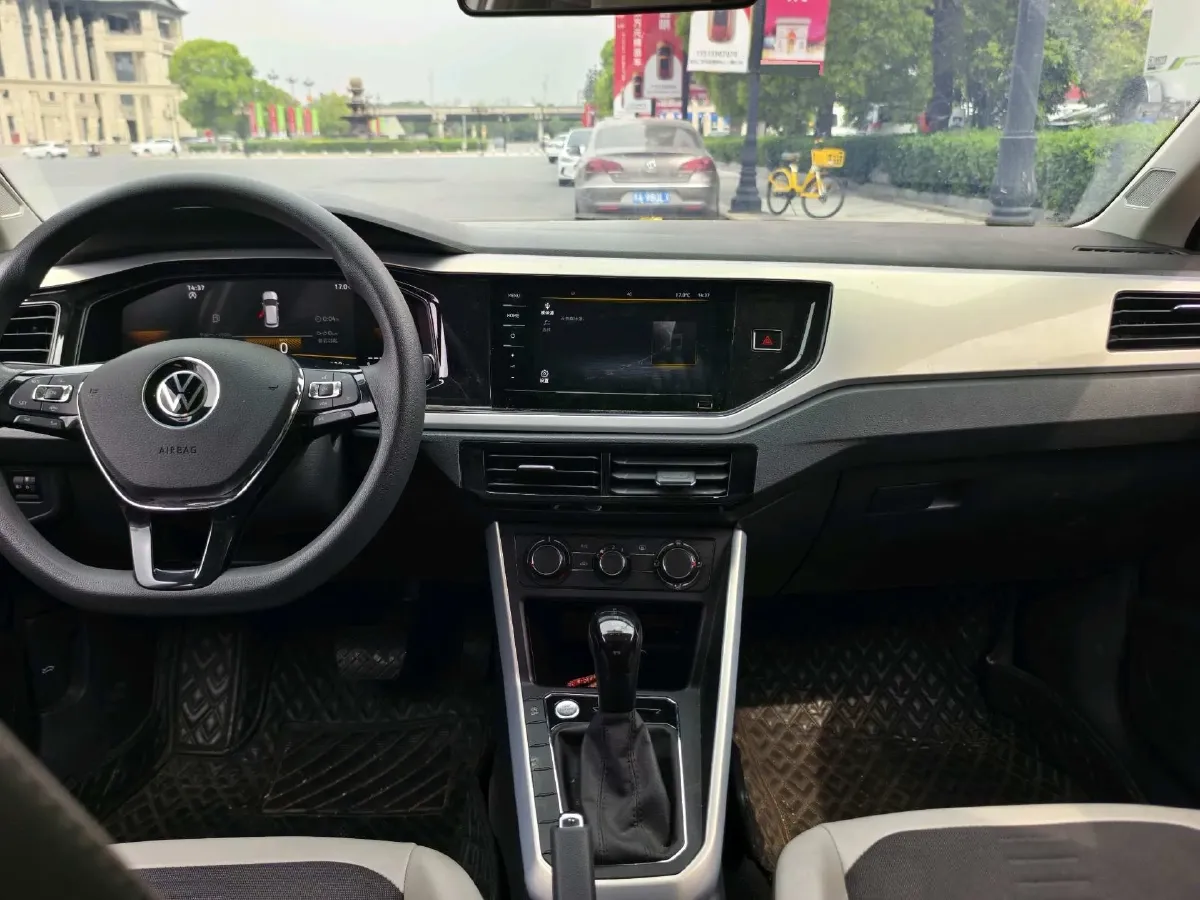 2023 Volkswagen Polo 1.5L 110HP L4 6AT,autocango,china used car exporter,china ev exporter,chinese used car exporter,chinese used ev exporter