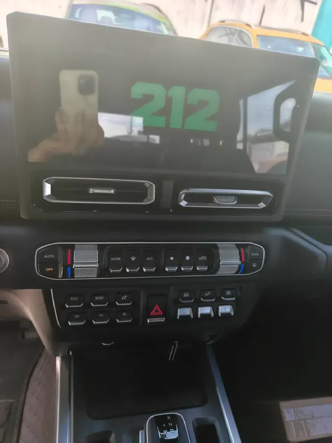 2025 212 212 T01 2.0T 252HP L4 8AT,autocango,china used car exporter,china ev exporter,chinese used car exporter,chinese used ev exporter