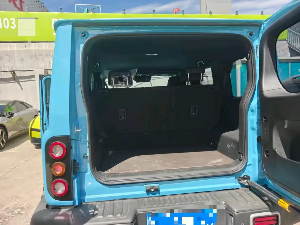 2025 212 212 T01 2.0T 252HP L4 8AT,autocango,china used car exporter,china ev exporter,chinese used car exporter,chinese used ev exporter