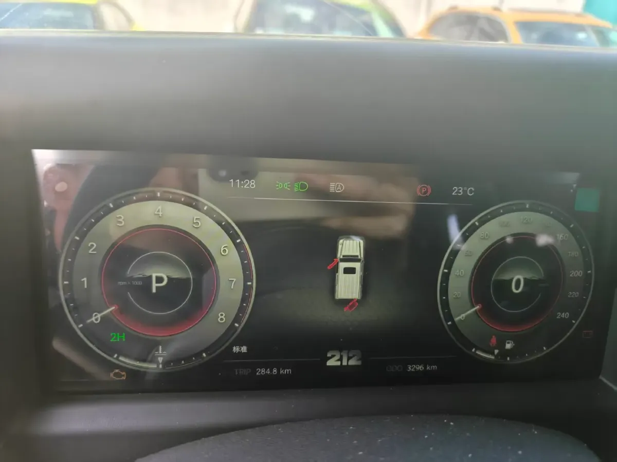 2025 212 212 T01 2.0T 252HP L4 8AT,autocango,china used car exporter,china ev exporter,chinese used car exporter,chinese used ev exporter