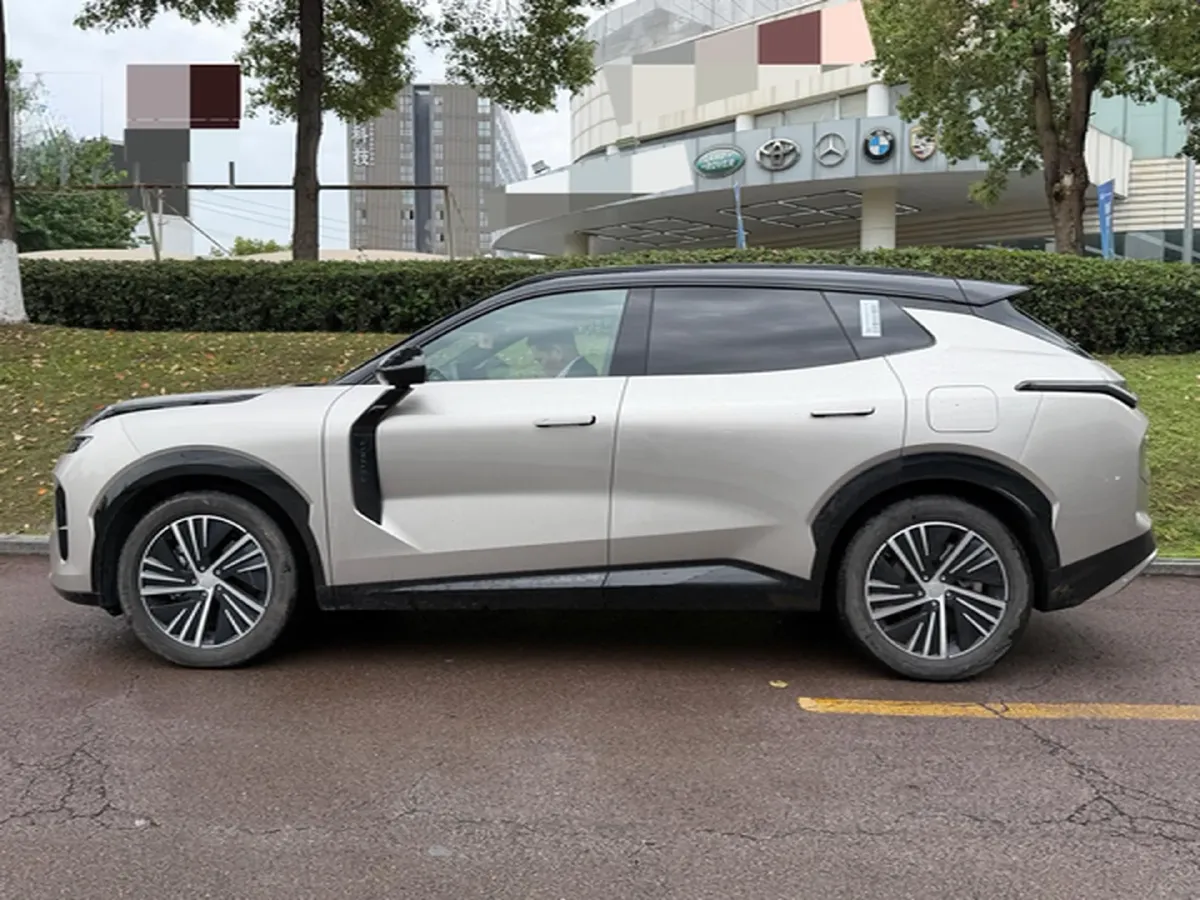 2023 LYNK&CO 08 EM-P 1.5T 163HP L4 3DHT PHEV 21.2KWH,autocango,china used car exporter,china ev exporter,chinese used car exporter,chinese used ev exporter