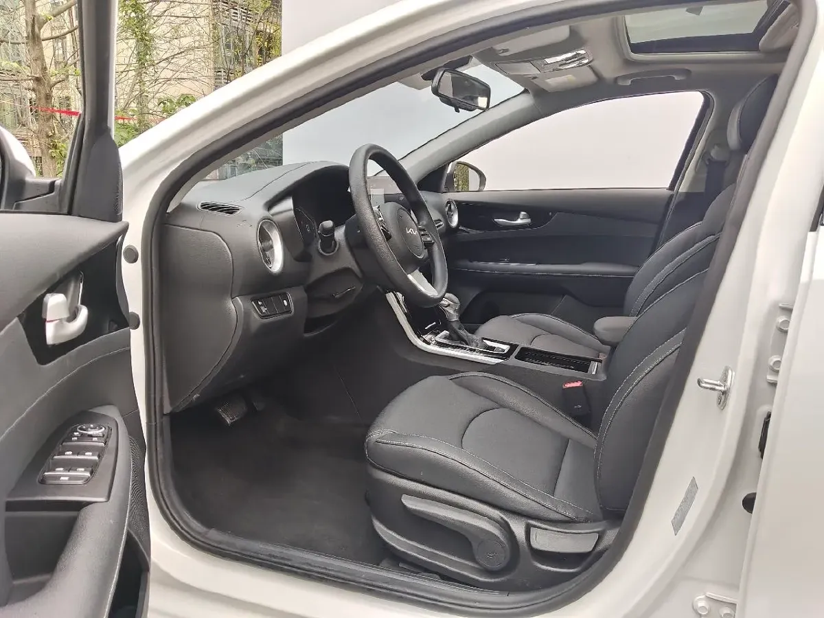 2021 Kia K3 1.5L 115HP L4 CVT,autocango,china used car exporter,china ev exporter,chinese used car exporter,chinese used ev exporter