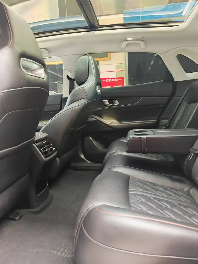 2021 ChangAn UNI-K 2.0T 233HP L4 8AT,autocango,china used car exporter,china ev exporter,chinese used car exporter,chinese used ev exporter