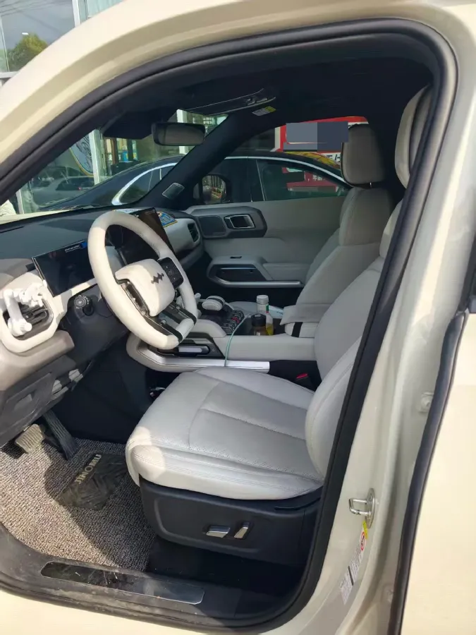 2025 FangChengBao Tai 3 BEV,autocango,china used car exporter,china ev exporter,chinese used car exporter,chinese used ev exporter