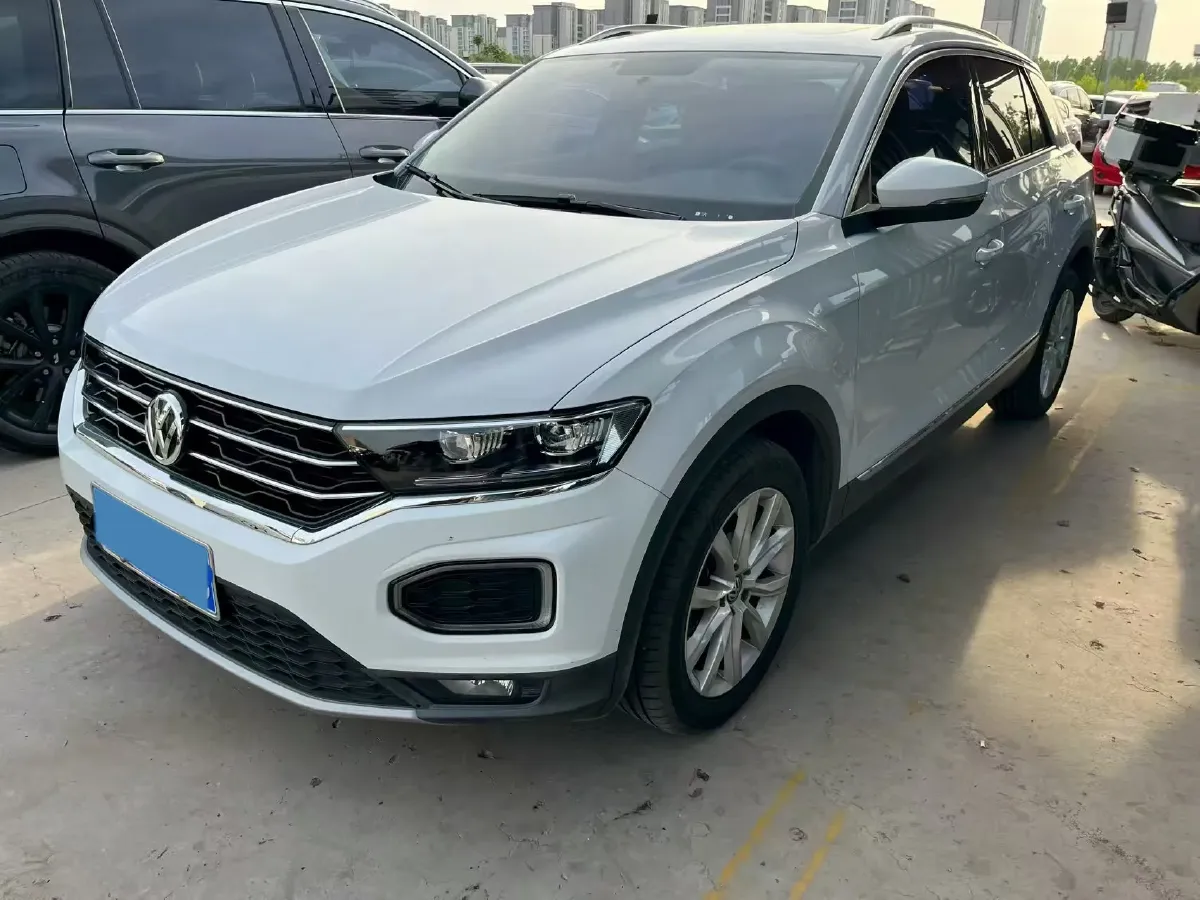 2019 Volkswagen T-Roc 1.4T 131HP L4 7DCT,autocango,china used car exporter,china ev exporter,chinese used car exporter,chinese used ev exporter