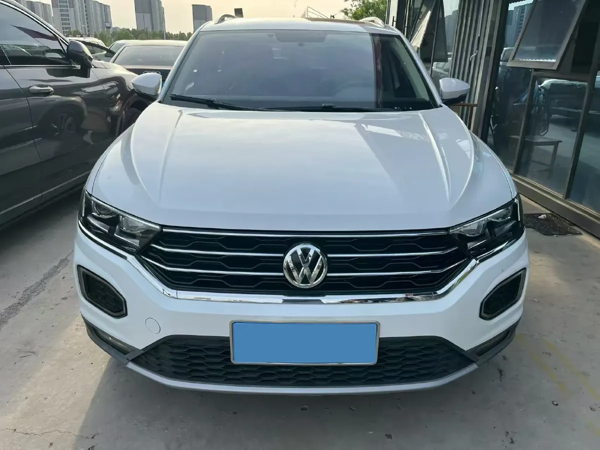 2019 Volkswagen T-Roc 1.4T 131HP L4 7DCT,autocango,china used car exporter,china ev exporter,chinese used car exporter,chinese used ev exporter