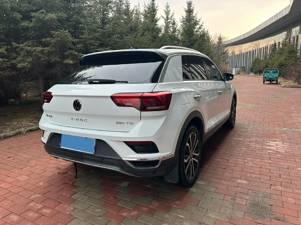 2021 Volkswagen T-Roc 1.4T 150HP L4 7DCT,autocango,china used car exporter,china ev exporter,chinese used car exporter,chinese used ev exporter