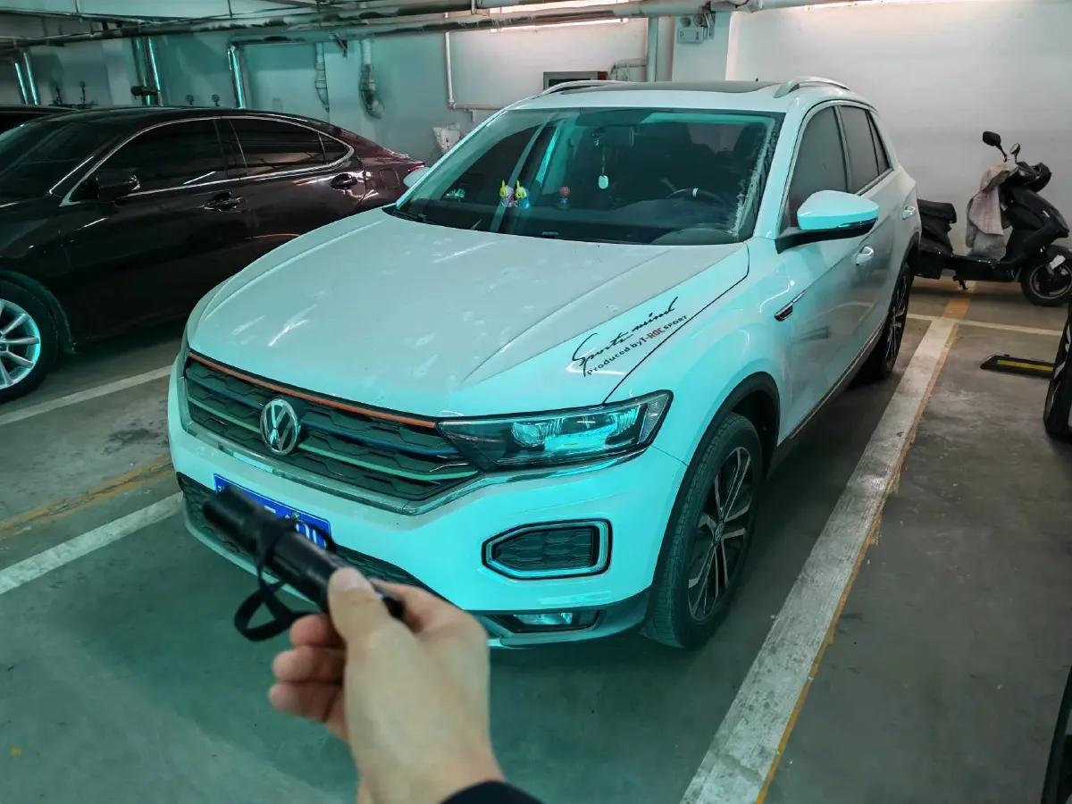 2020 Volkswagen T-Roc 1.4T 150HP L4 7DCT,autocango,china used car exporter,china ev exporter,chinese used car exporter,chinese used ev exporter