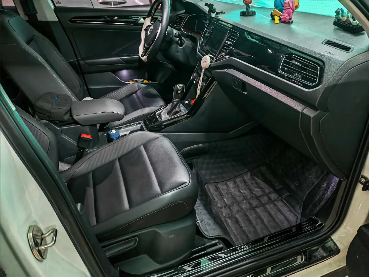 2020 Volkswagen T-Roc 1.4T 150HP L4 7DCT,autocango,china used car exporter,china ev exporter,chinese used car exporter,chinese used ev exporter