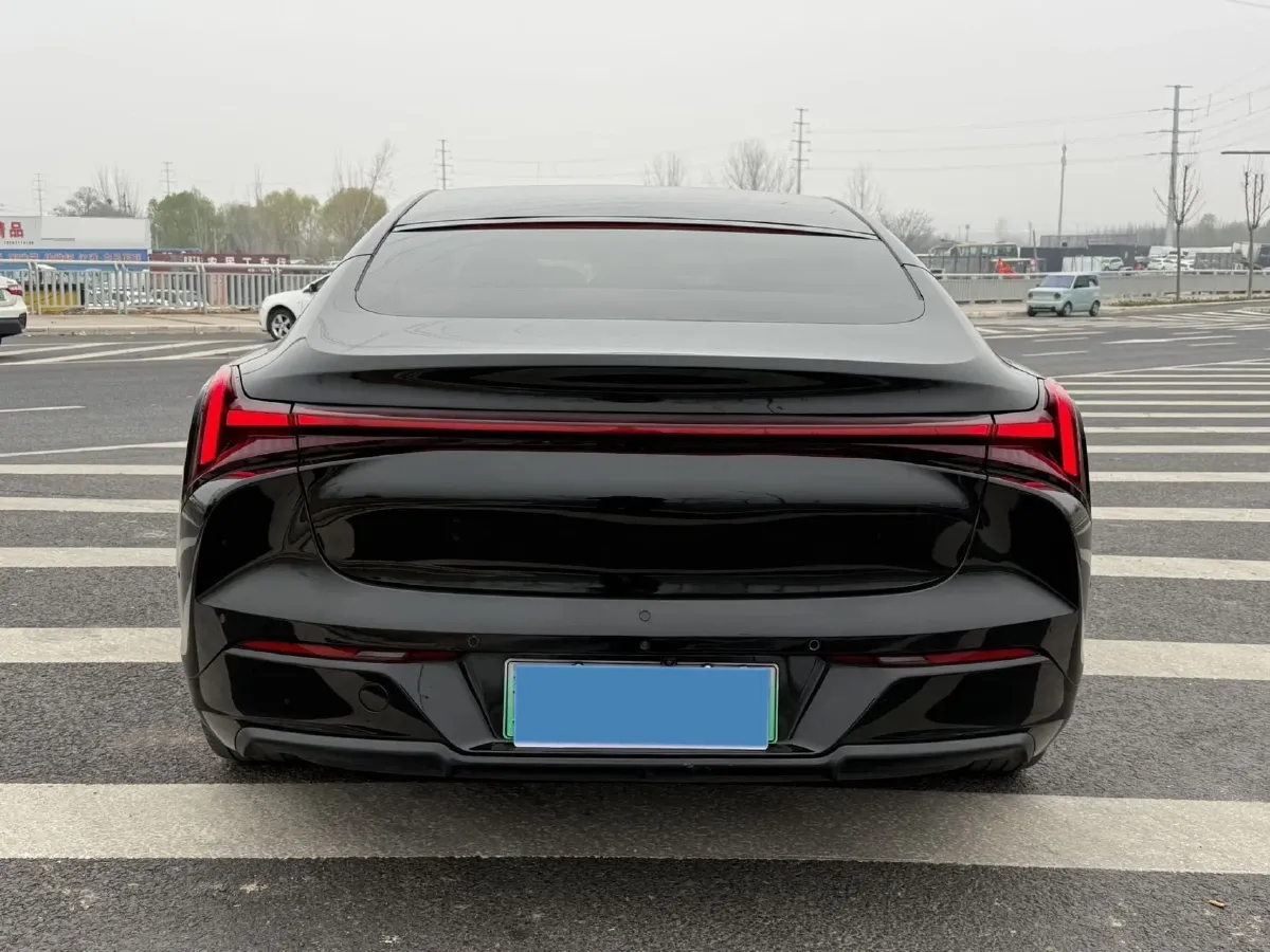 2022 Jeep Grand Commander 2.0T 234HP L4 9AT,autocango,china used car exporter,china ev exporter,chinese used car exporter,chinese used ev exporter