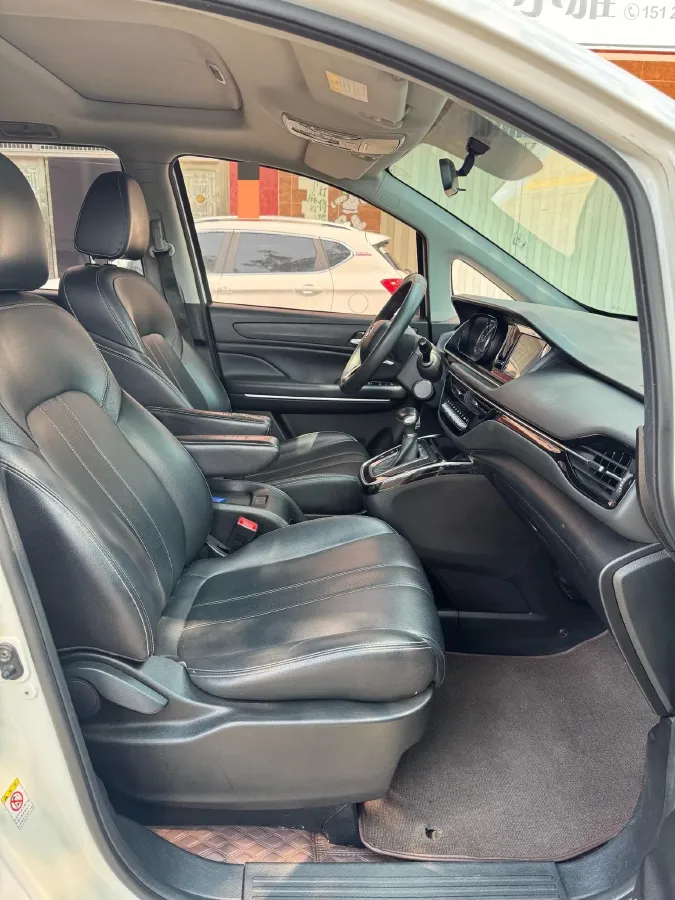 2021 GAC Trumpchi M6 1.5T 169HP L4 7DCT,autocango,china used car exporter,china ev exporter,chinese used car exporter,chinese used ev exporter