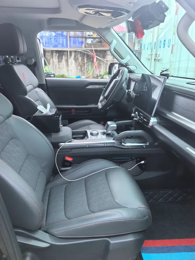 2023 Jetour Traveller 2.0T 254HP L4 7DCT,autocango,china used car exporter,china ev exporter,chinese used car exporter,chinese used ev exporter