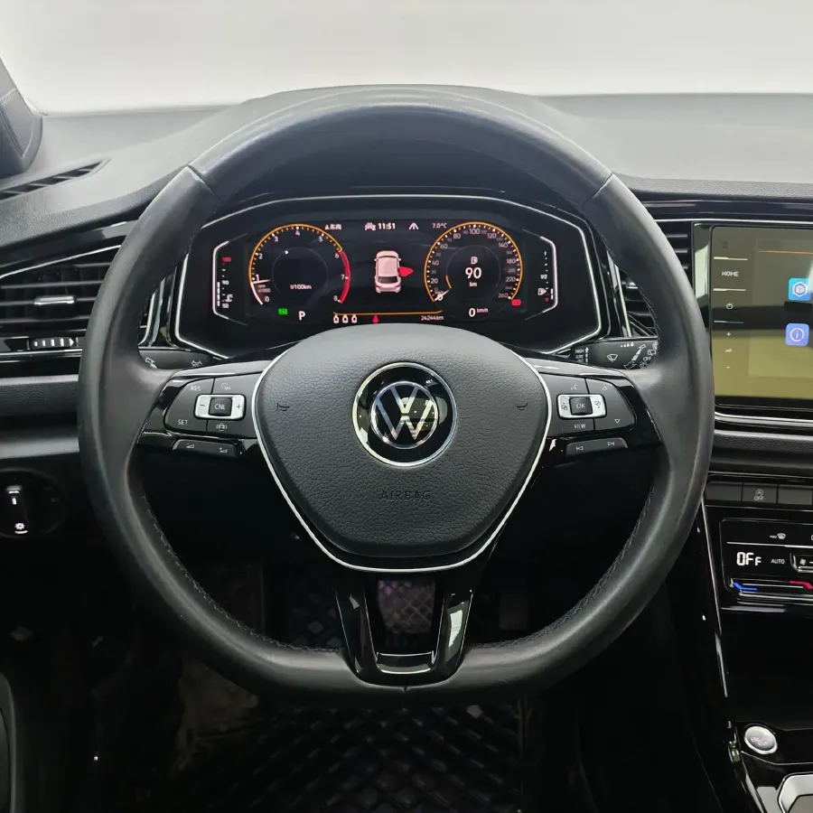 2021 Volkswagen T-Roc 1.4T 150HP L4 7DCT,autocango,china used car exporter,china ev exporter,chinese used car exporter,chinese used ev exporter