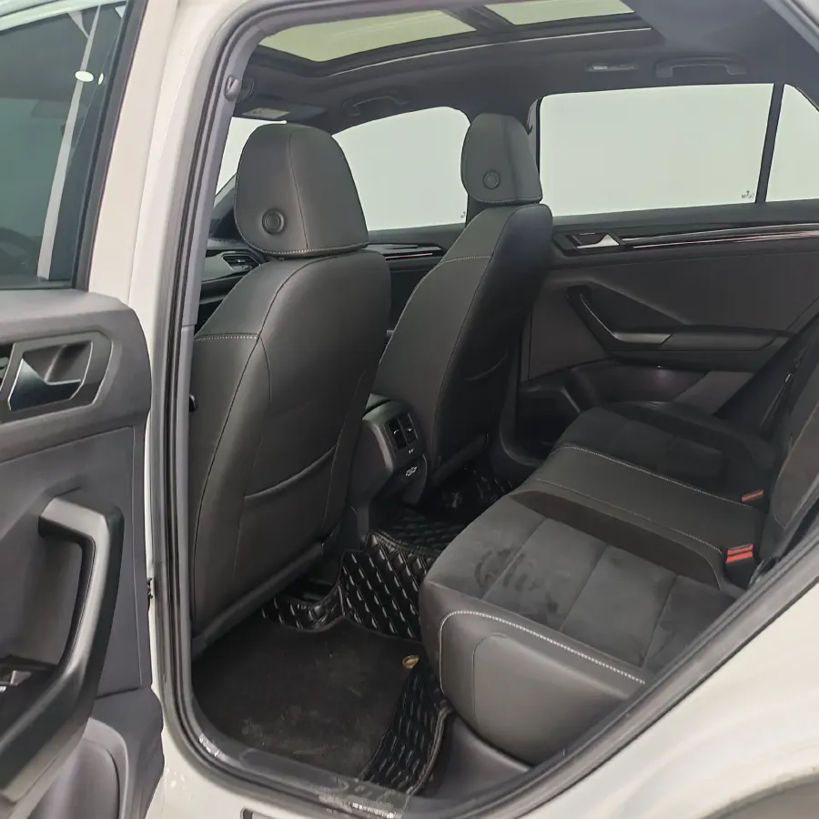 2021 Volkswagen T-Roc 1.4T 150HP L4 7DCT,autocango,china used car exporter,china ev exporter,chinese used car exporter,chinese used ev exporter