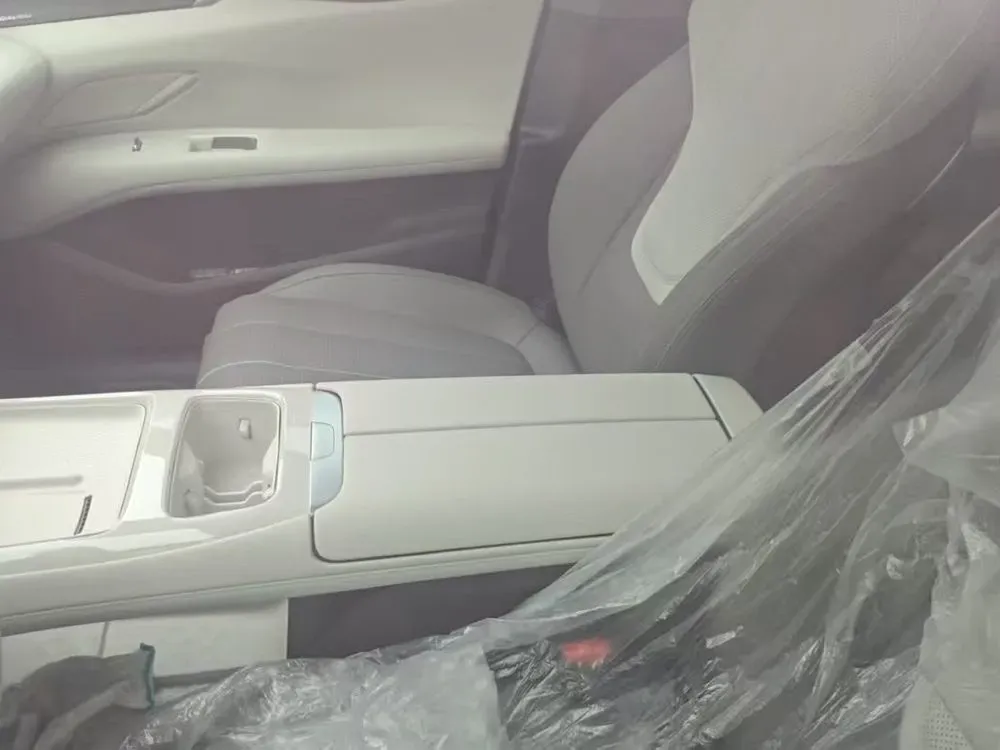 2026 Deepal L07 BEV,autocango,china used car exporter,china ev exporter,chinese used car exporter,chinese used ev exporter