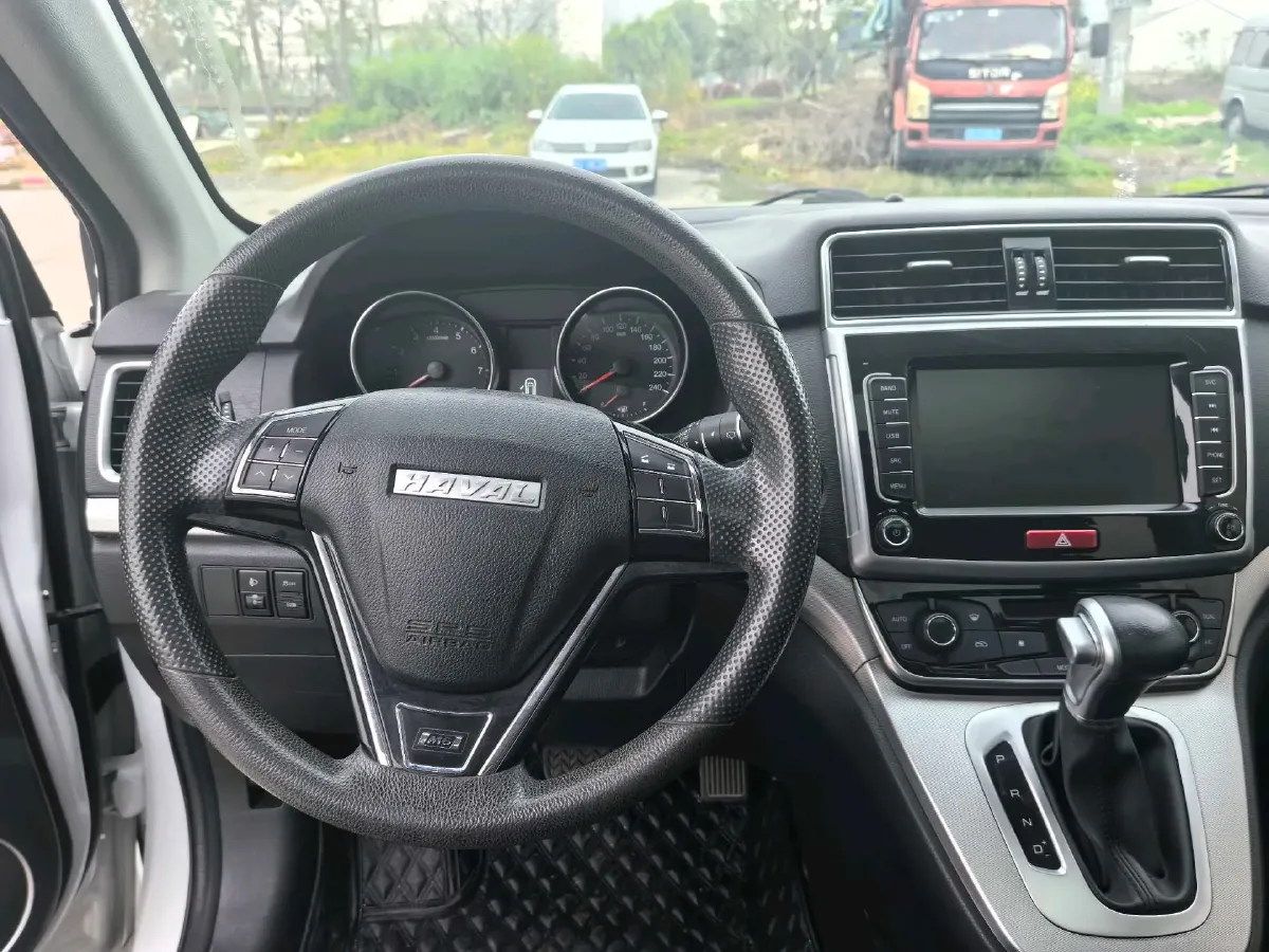 2019 Haval M6 1.5T 150HP L4 7DCT,autocango,china used car exporter,china ev exporter,chinese used car exporter,chinese used ev exporter