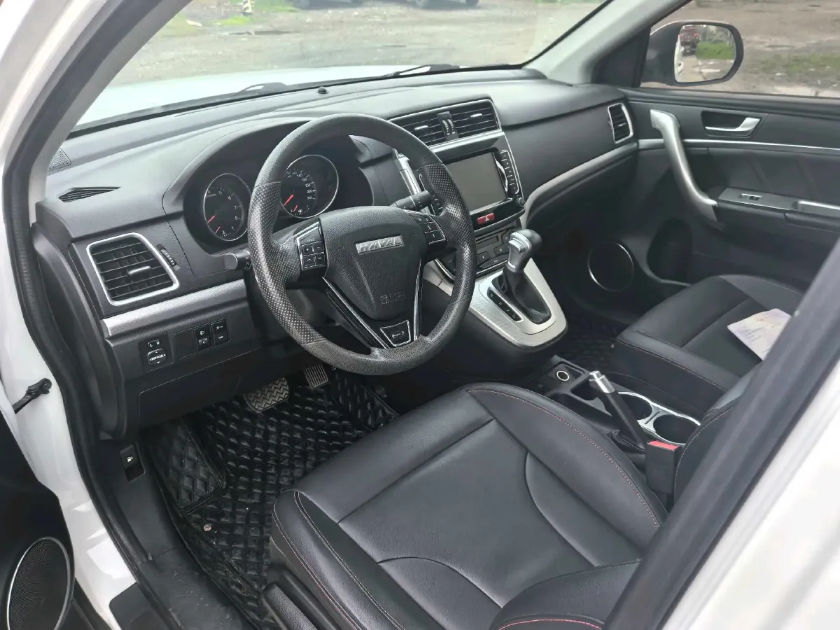 2019 Haval M6 1.5T 150HP L4 7DCT,autocango,china used car exporter,china ev exporter,chinese used car exporter,chinese used ev exporter