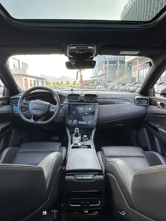 2022 LYNK&CO 03 1.5T 180HP L3 7DCT,autocango,china used car exporter,china ev exporter,chinese used car exporter,chinese used ev exporter