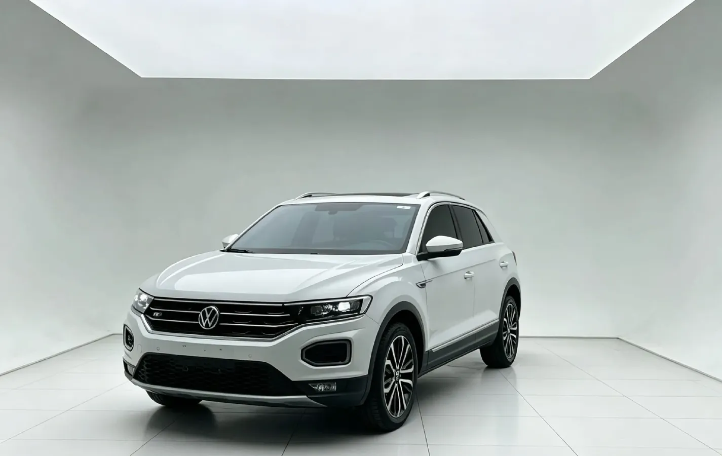2021 Volkswagen T-Roc 1.4T 150HP L4 7DCT,autocango,china used car exporter,china ev exporter,chinese used car exporter,chinese used ev exporter