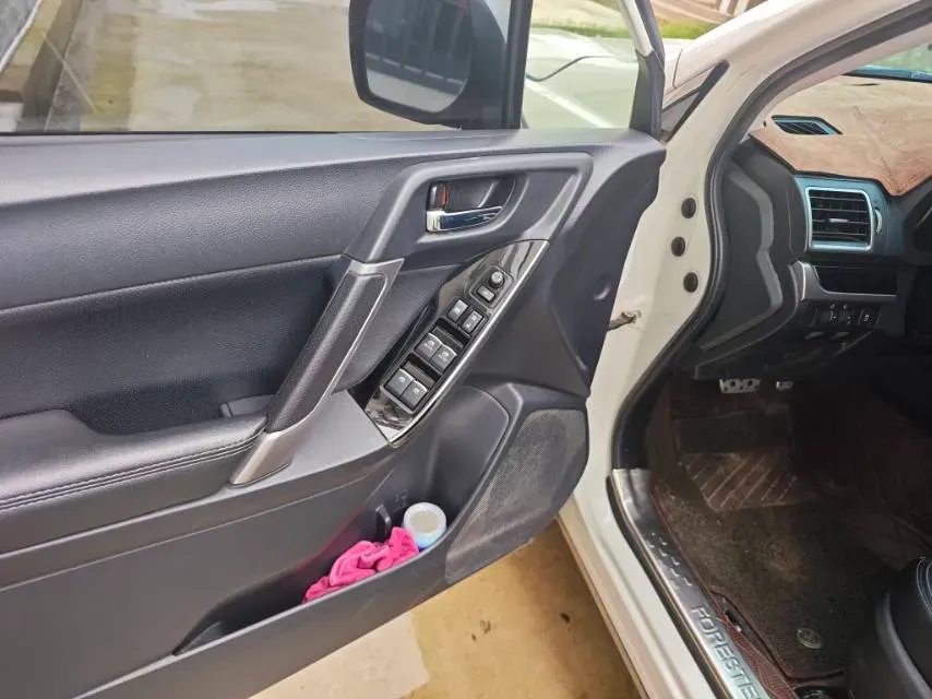 2018 BMW 1 Series 1.5T 136HP L3 8AT,autocango,china used car exporter,china ev exporter,chinese used car exporter,chinese used ev exporter