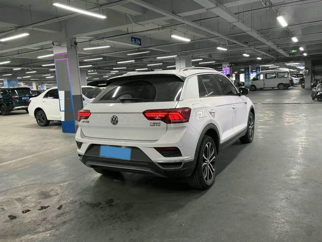 2018 Jeep Renegade 2.0L 155HP L4 9AT,autocango,china used car exporter,china ev exporter,chinese used car exporter,chinese used ev exporter