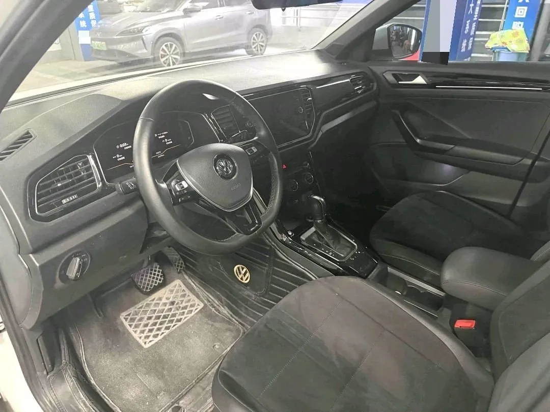 2018 Jeep Renegade 2.0L 155HP L4 9AT,autocango,china used car exporter,china ev exporter,chinese used car exporter,chinese used ev exporter