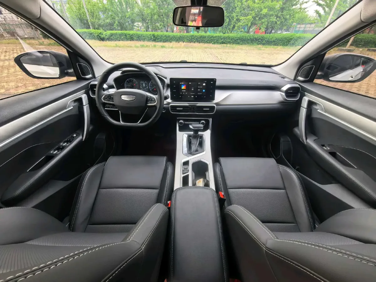 2025 Geely Coolray 1.5L 126HP L4 CVT,autocango,china used car exporter,china ev exporter,chinese used car exporter,chinese used ev exporter