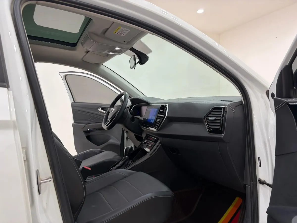 2022 Jetta VS7 1.4T 150HP L4 6AT,autocango,china used car exporter,china ev exporter,chinese used car exporter,chinese used ev exporter