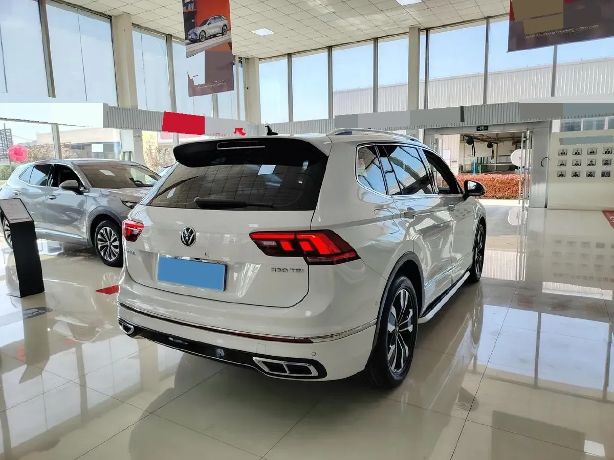 2024 Volkswagen Tiguan L 2.0T 186HP L4 7DCT,autocango,china used car exporter,china ev exporter,chinese used car exporter,chinese used ev exporter
