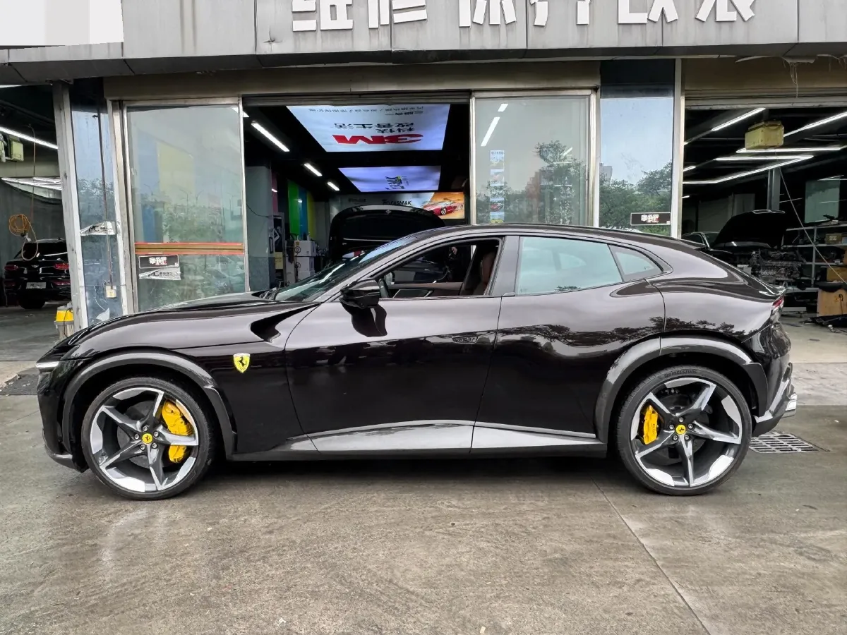 2023 Ferrari Purosangue 6.5L 725HP V12 8DCT,autocango,china used car exporter,china ev exporter,chinese used car exporter,chinese used ev exporter