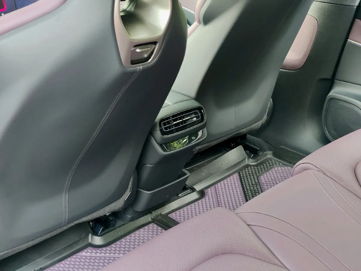 2024 MI SU7 BEV 73.6KWH,autocango,china used car exporter,china ev exporter,chinese used car exporter,chinese used ev exporter