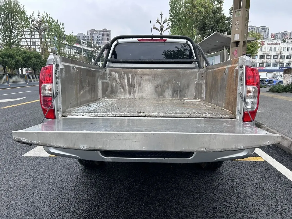 2024 Dongfeng RuiQi 6 2.3T 147HP L4 6MT,autocango,china used car exporter,china ev exporter,chinese used car exporter,chinese used ev exporter